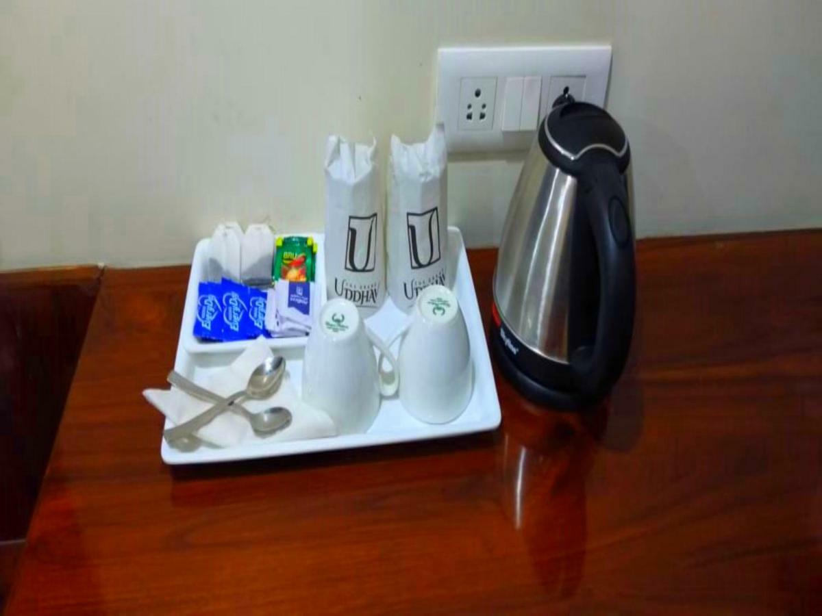 The Grand Uddhav Hotel New Delhi Bagian luar foto